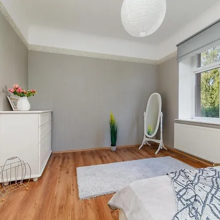 Vee Apartement *